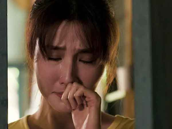 Diễm My 9x 'soi mình' về những ký ức lúc mẹ còn sống