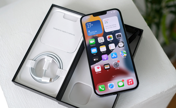 Apple có thể đối mặt án phạt gần tỷ USD vì chậm tiến độ iPhone
