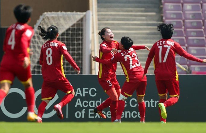 ĐT nữ Việt Nam cho Thái Lan 'hít khói' trên bảng xếp hạng FIFA