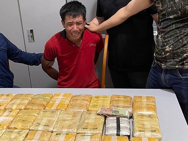 Buôn bán 180.000 viên ma túy bị bắt, đối tượng bật khóc tại cơ quan điều tra