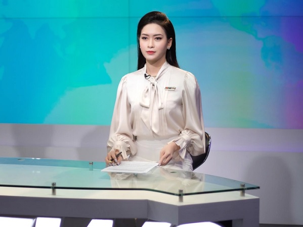 'Soi' nhan sắc và học vấn của Á khôi Hồng Anh - nữ MC thể thao VTVCab