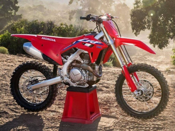 Honda ra mắt phiên bản đặc biệt của mẫu mô tô 'cào cào'