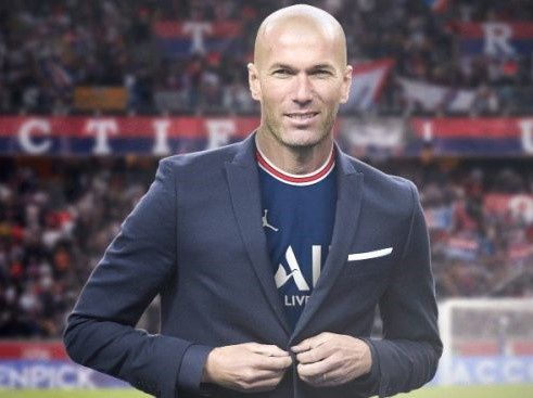 Zinedine Zidane tuyên bố tái xuất, thành Paris khấp khởi mừng thầm