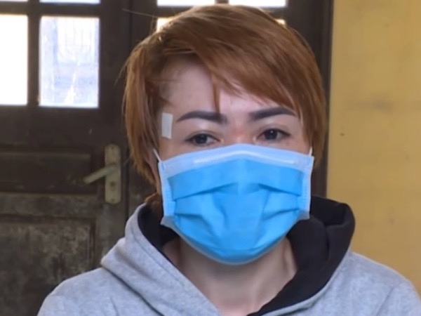 Nữ chủ quán bánh xèo lĩnh 30 tháng tù vì tra tấn dã man nam nhân viên 14 tuổi