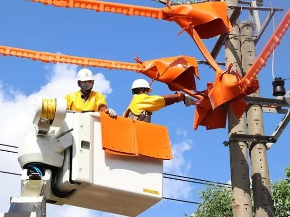 Nắng nóng 'như thiêu như đốt', tiêu thụ điện lập kỷ lục