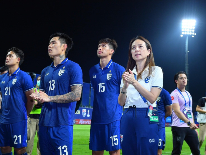 Nữ tỷ phú Madam Pang có hành động tử tế và hào sảng dù bị nói hãy từ chức