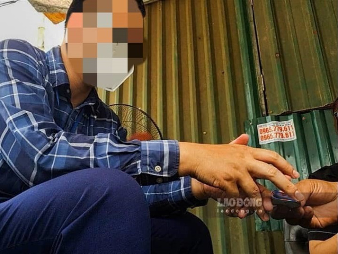Bảo kê sai phạm, thất thoát tiền tỉ: Choáng váng cảnh đưa - nhận phong bì