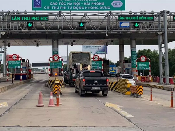 Xe ô tô không đủ tiền trong tài khoản trả phí tự động bị phạt thế nào?