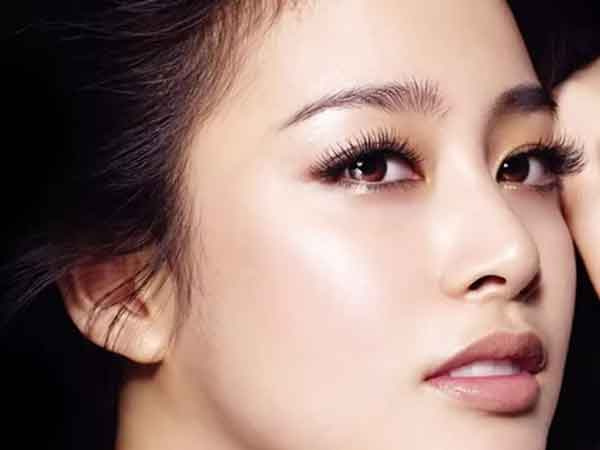 Phụ nữ có 5 bộ phận này càng nhiều lông thì cuộc đời càng sung sướng, an nhàn