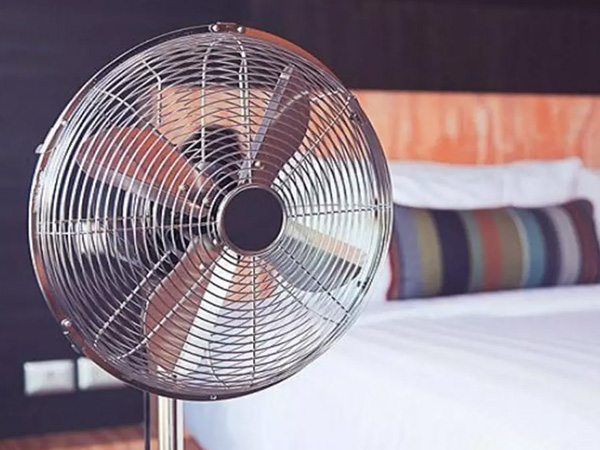 Cách sử dụng quạt điện an toàn, tiết kiệm điện mùa nắng nóng