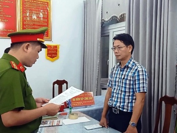 Khởi tố đối tượng đưa hối lộ cho Tổng Giám đốc Công ty CP Công trình công cộng Hội An