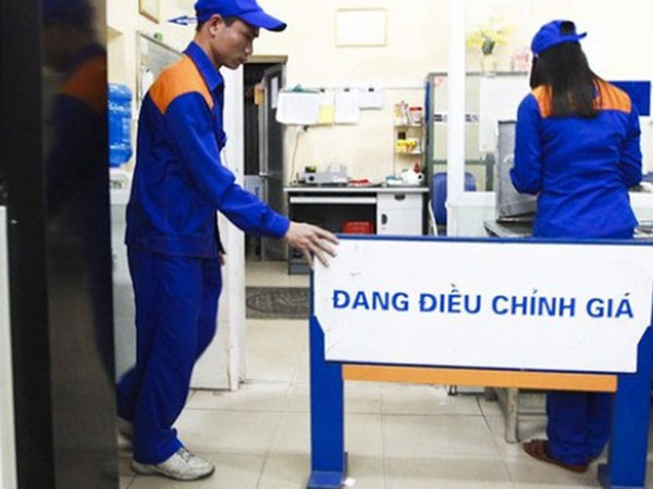 Giá xăng có thể giảm trong vài ngày tới?