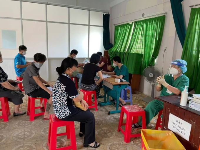 40.000 người hỗ trợ TP.HCM chống dịch Covid-19 chỉ có giấy khen, chưa có tiền thưởng