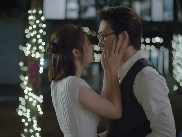 Thương ngày nắng về 2 tập 39: Ông Long tái mặt khi bị bà Nhung đe dọa, Duy cầu hôn Trang cực lãng mạn