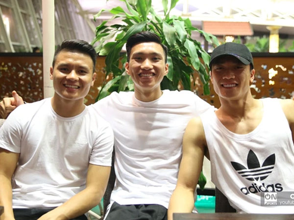 Nghịch cảnh của Bùi Tiến Dũng, Đoàn Văn Hậu dù chung 'thuyền' với Quang Hải