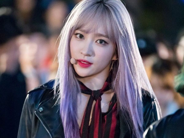 'Nữ thần fancam' Hani (EXID) đang hẹn hò với bác sĩ tâm lý