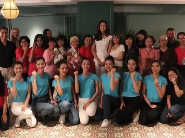 Ủng hộ bệnh nhân ung thư vú, thí sinh Hoa hậu Thế giới Việt Nam 2022 cắt phăng mái tóc