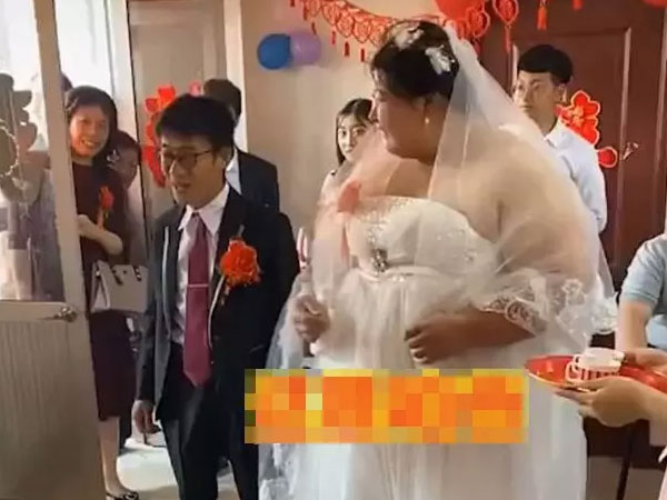 Chú rể ‘mi nhon’ cưới vợ nặng hơn 200kg, nhiều người đoán già đoán non