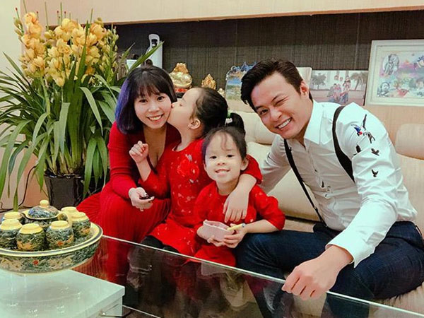 Cuộc sống hôn nhân viên mãn của diễn viên Hồng Đăng: 15 năm mặn nồng, sở hữu khối tài sản đáng mơ ước