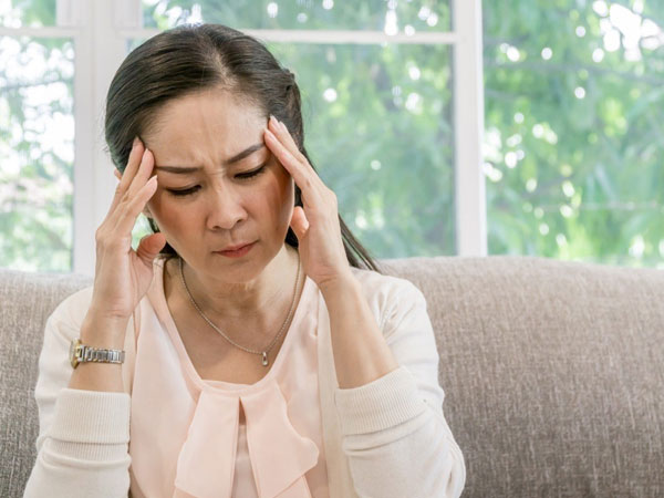 Đạp đổ bao năm tình nghĩa, chồng đòi ly hôn để tận hưởng tự do