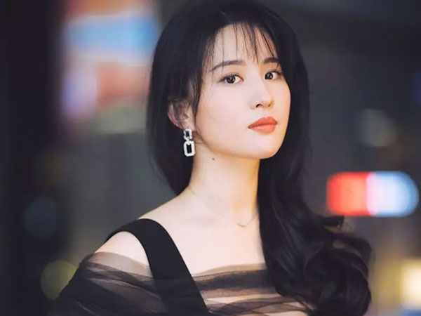 Thực hư Lưu Diệc Phi dối gian học vấn, phải 'đi cửa sau'