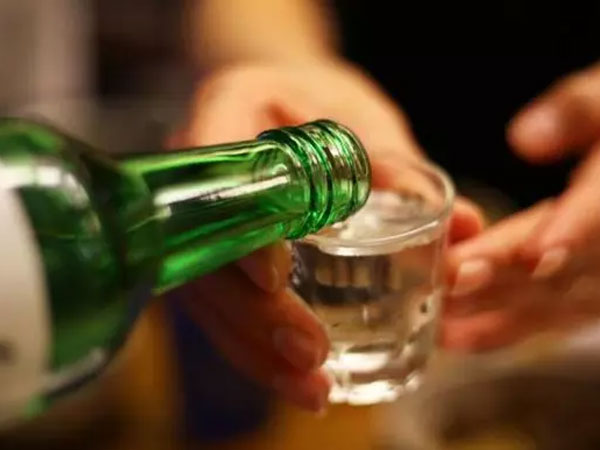 Đau đầu vì say rượu bia, tuyệt đối không được làm điều này