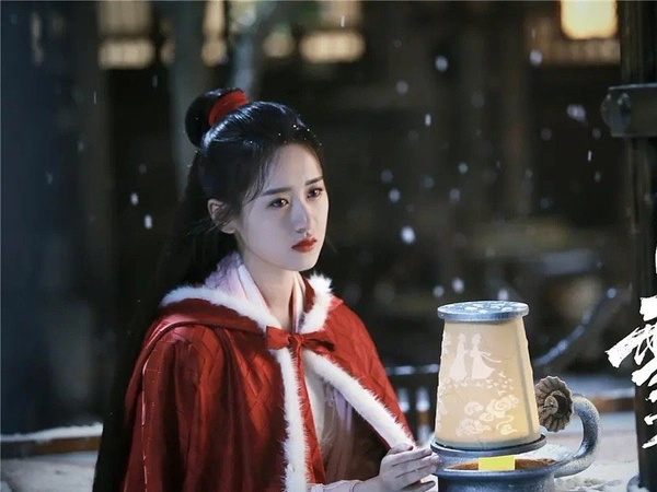 Nhà sản xuất khẳng định không thay thế Viên Băng Nghiên, fan Dương Mịch phản đối quyết liệt