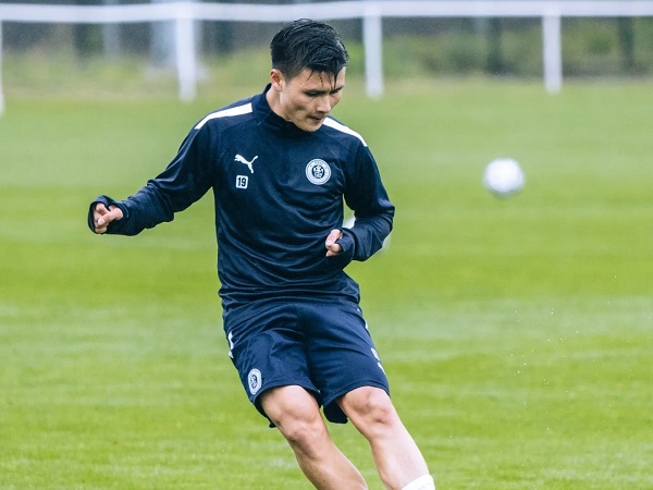 Quang Hải kiến tạo, ghi bàn trong buổi tập của Pau FC