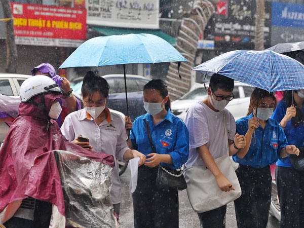 Đề thi và gợi ý đáp án môn Toán kỳ thi tốt nghiệp THPT 2022