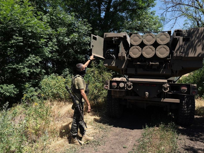 Ukraine phủ nhận mất 2 hệ thống HIMARS, cáo buộc Nga không kích một trường đại học