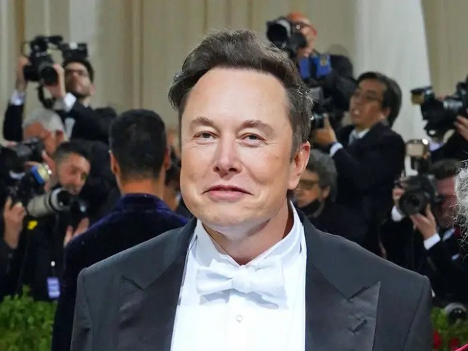Tỷ phú Elon Musk có con riêng với nhân viên