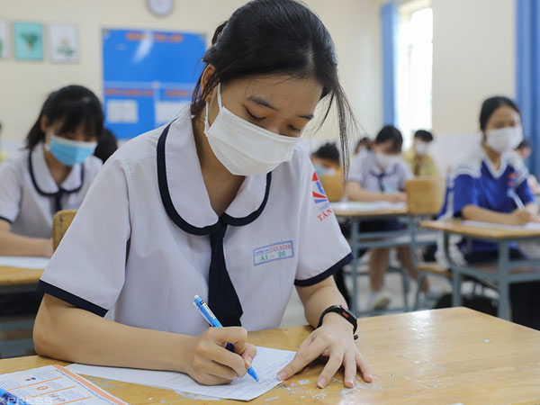 Đề thi và gợi ý đáp án môn Tiếng Anh tốt nghiệp THPT 2022