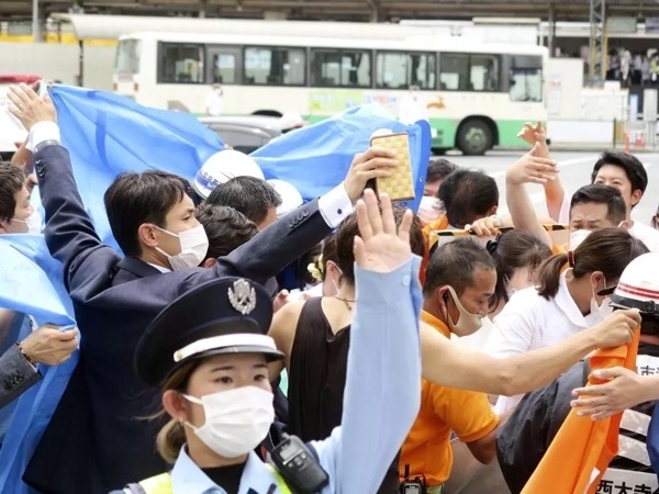 Cận cảnh hiện trường cựu Thủ tướng Nhật Bản Abe Shinzo bị bắn
