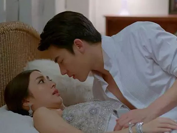 Ngán ngẩm mẹ giục lấy chồng, cô gái không ngờ 'vớ' trúng sếp lớn