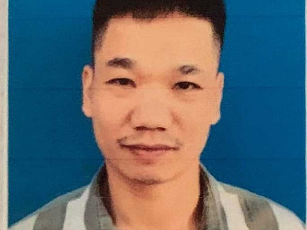 Một phạm nhân thụ án 30 năm tù bỏ trốn khi đang điều trị mổ chân, đi tập tễnh