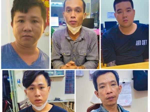 Mâu thuẫn tình cảm, 2 nhóm thanh niên hỗn chiến