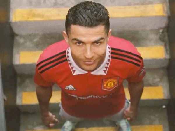 Ronaldo đã nhận thưởng lớn trước khi yêu cầu được ra đi