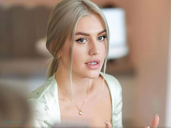 Ngắm nữ Thứ trưởng xinh như 'hot girl' đang gây tranh cãi ở Ukraine