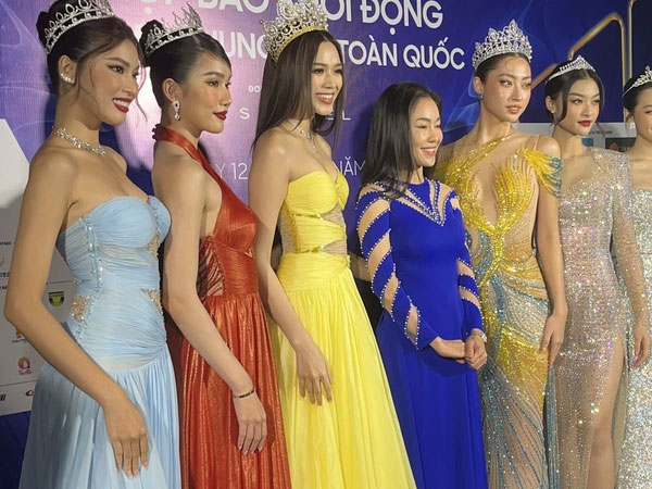 Dàn hậu đổ bộ thảm đỏ, Đỗ Mỹ Linh vắng mặt sau tin đồn kết hôn chủ tịch CLB Hà Nội