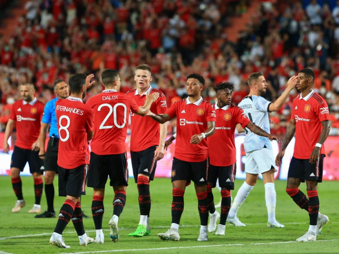 Hàng công bùng nổ, Man United của Ten Hag đại thắng Liverpool