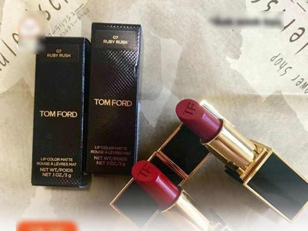 Quen nhau chưa được 1 tháng, nam thanh niên đã trộm 2 thỏi son hàng hiệu, máy tính bảng và vòng vàng của người yêu để... tặng cho bạn gái mới