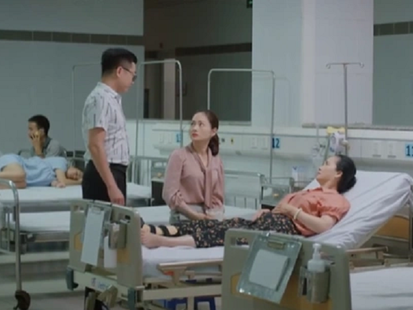 Hồng Đăng vướng lùm xùm ở Tây Ban Nha, biên kịch 'Thương ngày nắng về' cho Đức đi công tác dài ngày