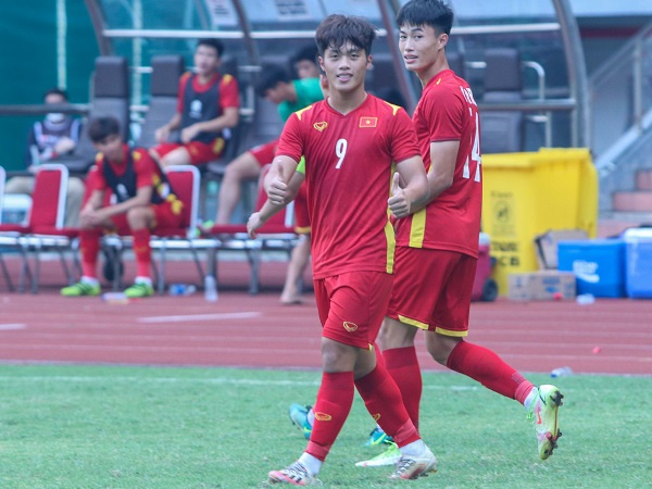 HLV Đinh Thế Nam: 'U19 Việt Nam hạ U19 Thái Lan bằng bản lĩnh'
