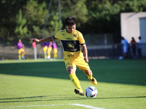 Quang Hải vào sân phút 25, Pau FC thắng đội bóng hạng Tư