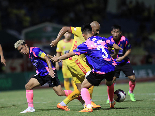 Sài Gòn FC thua tan nát ở Thanh Hoá bởi thảm hoạ ngoại binh