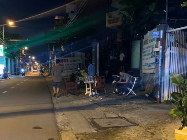 Nam thanh niên tử vong trong khách sạn với vết cắt trên cổ
