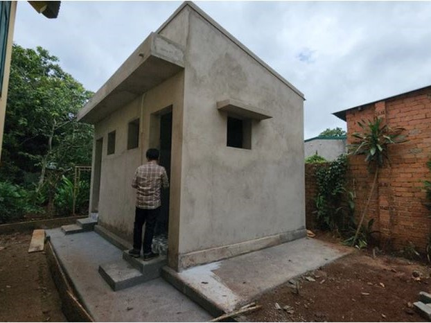 Cận cảnh hàng loạt nhà vệ sinh 200 triệu đồng/cái