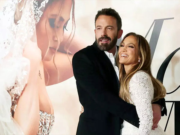 Jennifer Lopez bí mật cưới Ben Affleck