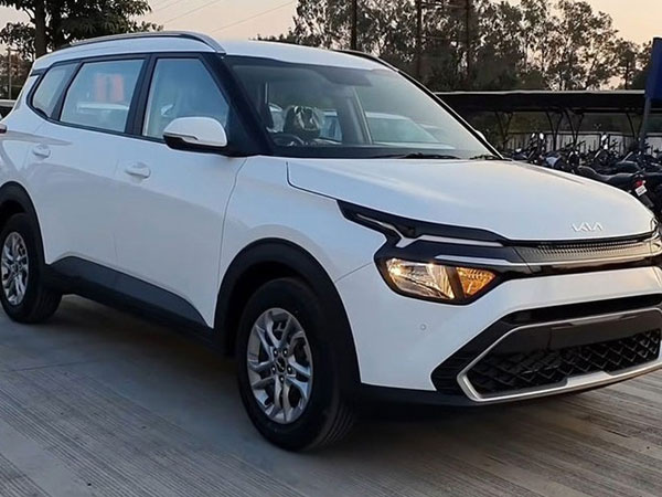 KIA Carens 2022 giá rẻ sắp về Việt Nam, Toyota Veloz dè chừng