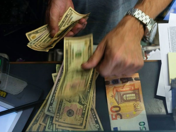 Dự báo 'sốc': Giá Euro sắp thấp hơn USD